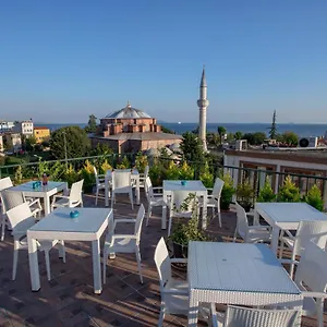 Sofia Corner Стамбул